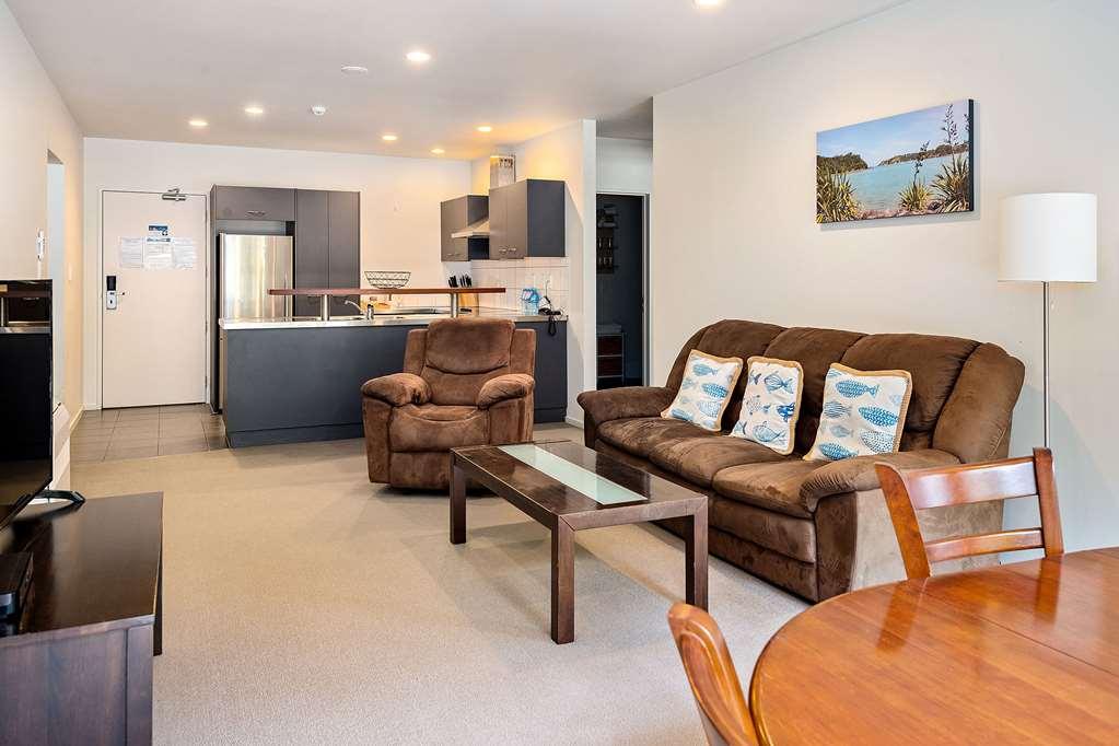Quality Hotel Oceans Тутукака Номер фото